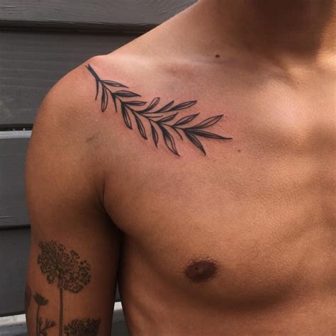 tatuajes para la clavicula hombre|20+ Creativos e impactantes tatuajes en la clavícula